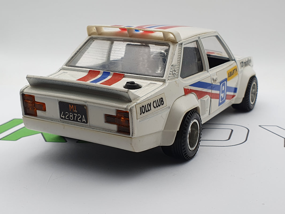Fiat 131 Mirafiori Abarth Hotwheels 1/25
