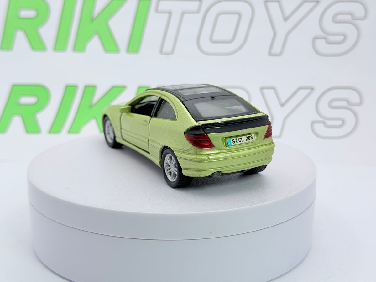 Mercedes C-klass Sport Coplè Maisto 1/38 Verde