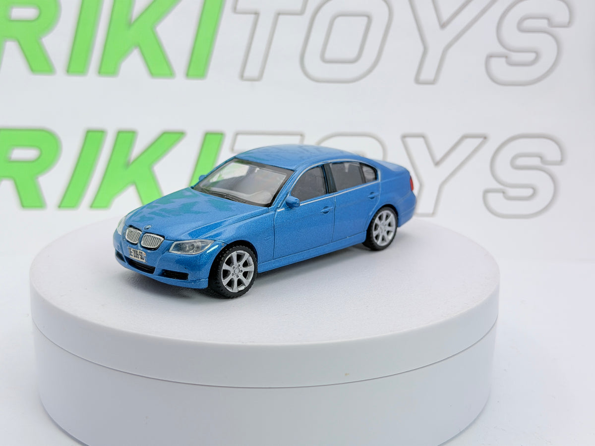 BMW 330i Welly 1/43 Blu