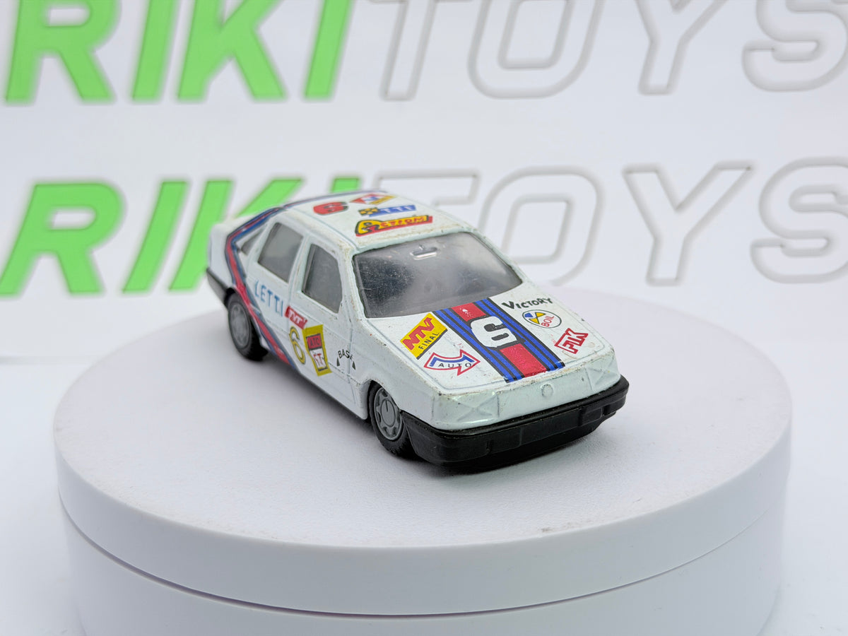 Volkswagen Passat Berlina 1/43 Bianco 1988