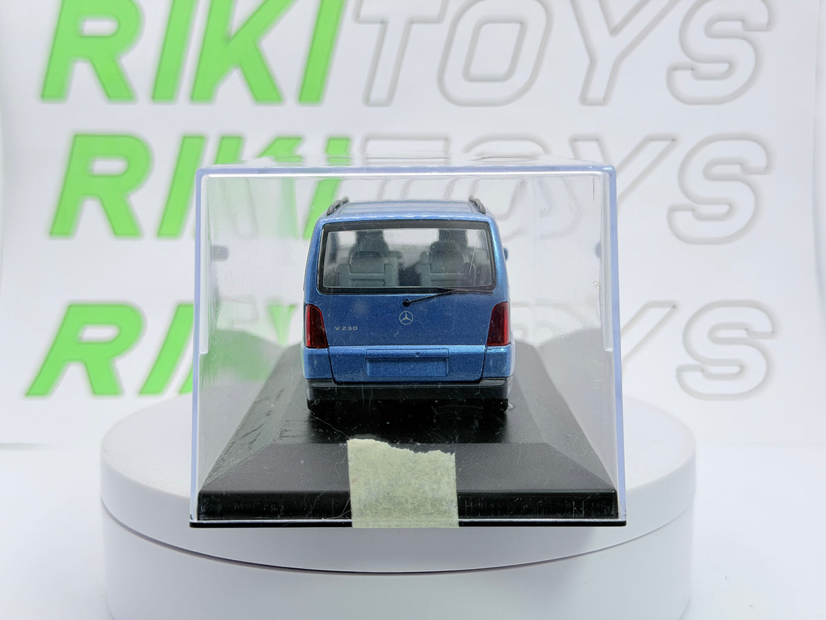 Mercedes Benz V-Klass Schuco 1/43 Azzurro metallizzato