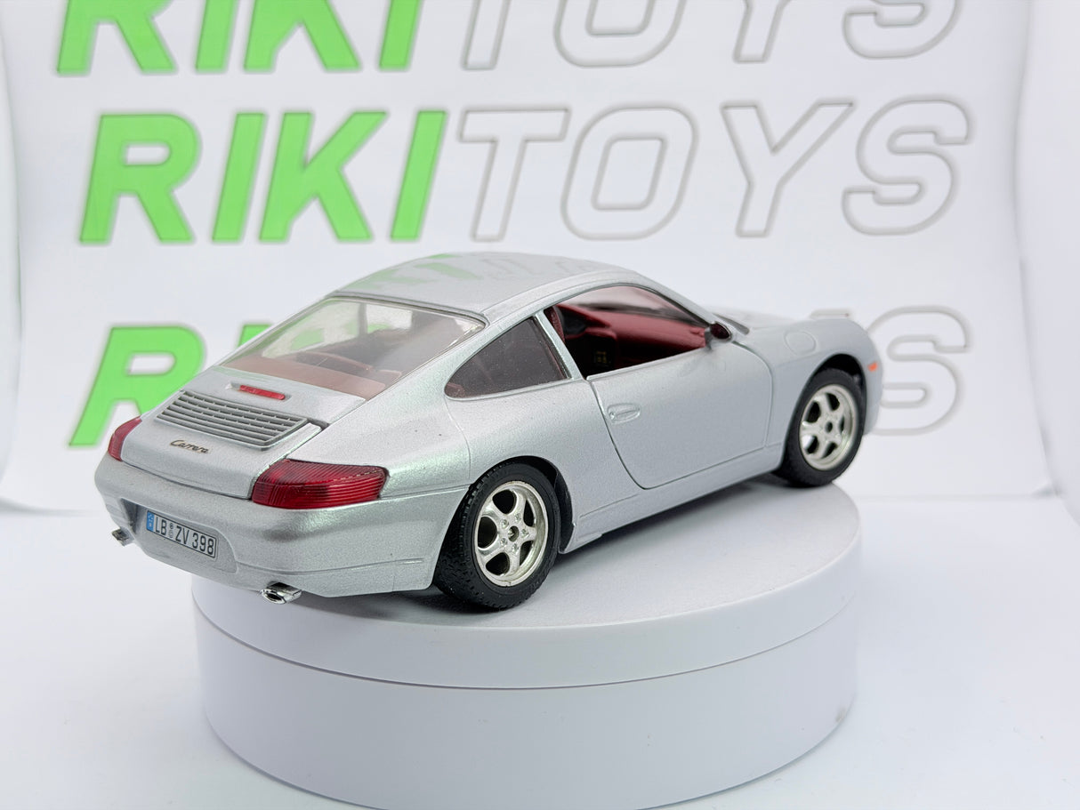 Porsche 911 997 Burago 1/24 Argento 1996