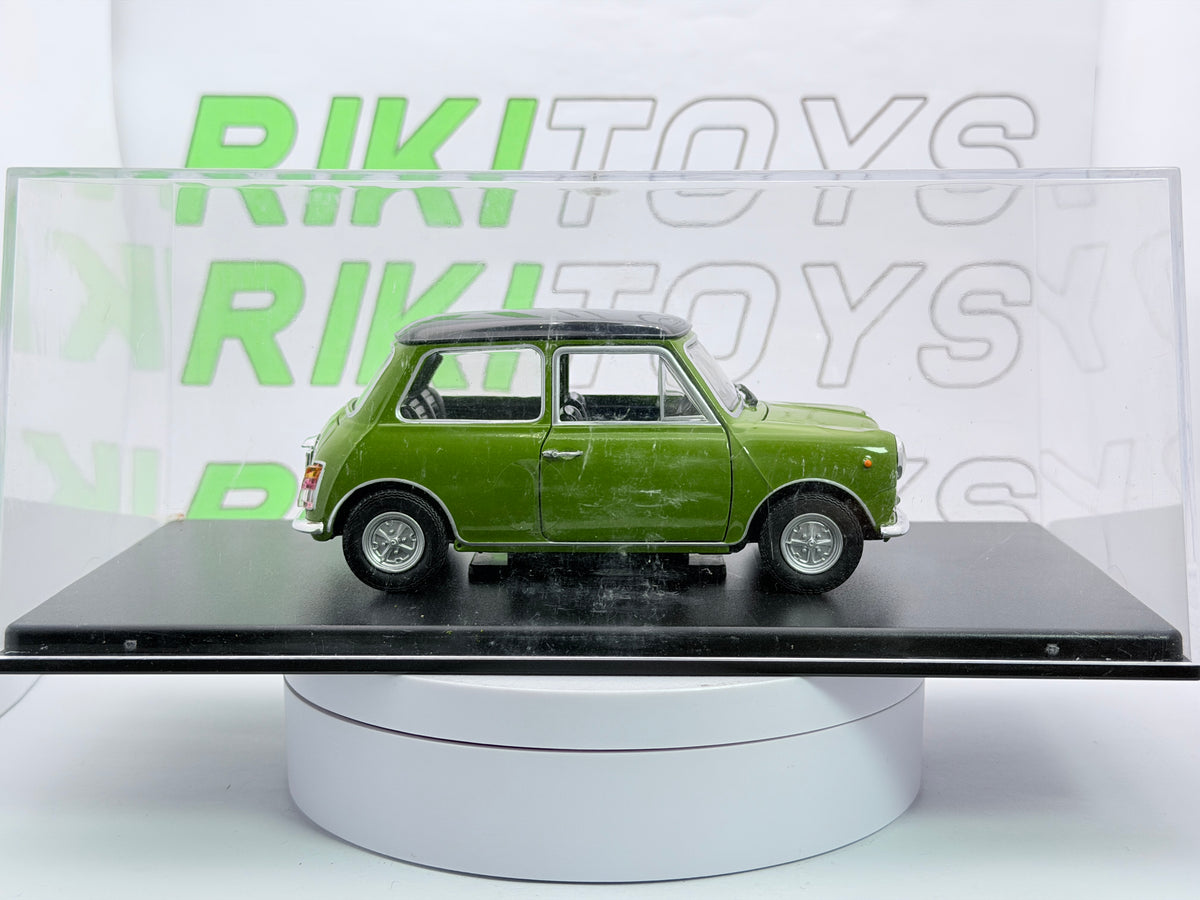 Innocenti Mini Cooper 1300 Leo Models 1/24 Verde
