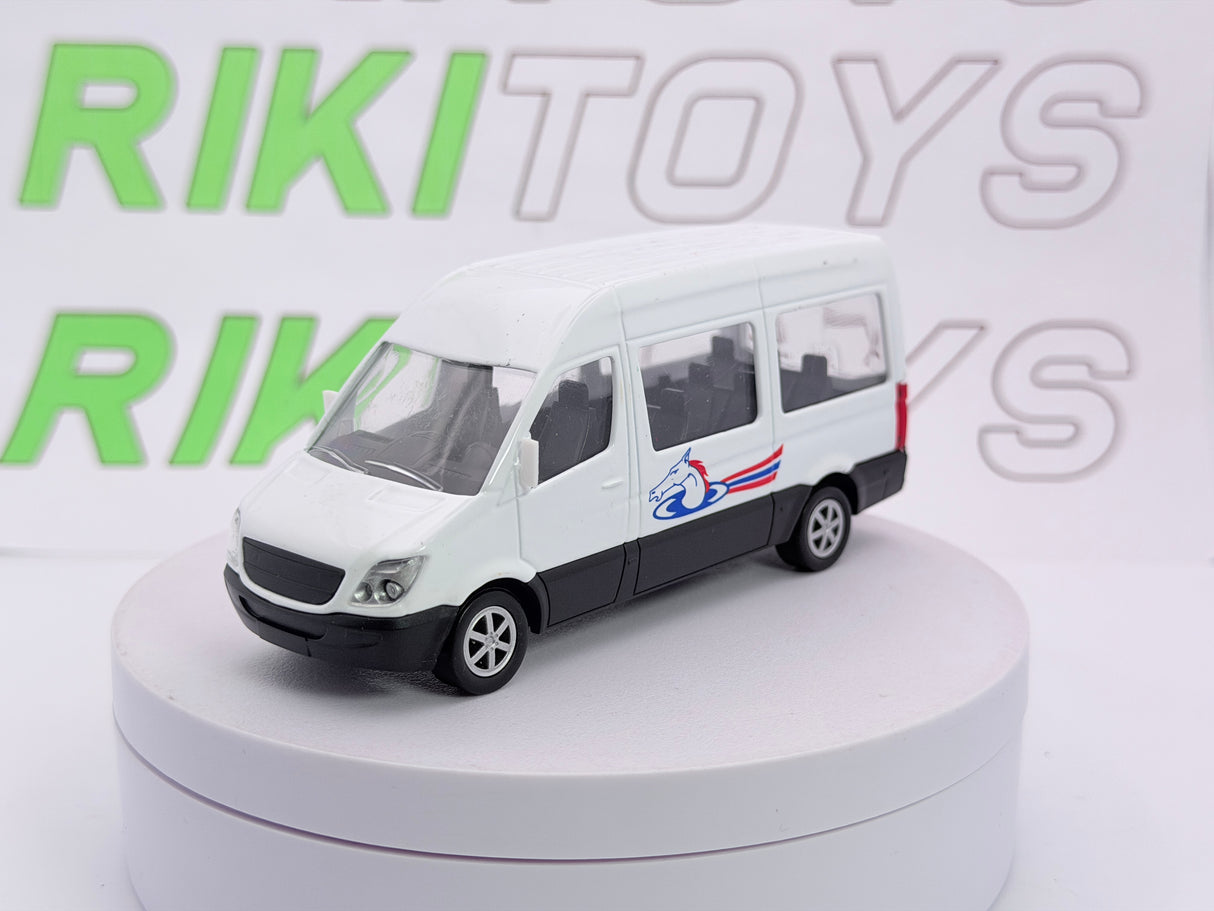 Mercedes Benz Sprinter China 1/45 Bianco