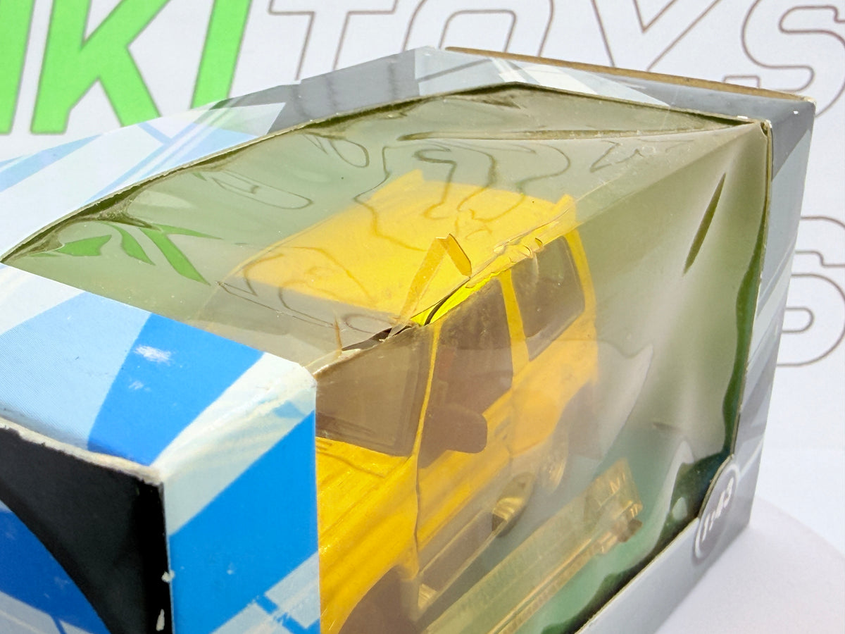 Mitsubishi Pajero Revolution Cararama 1/43 Giallo