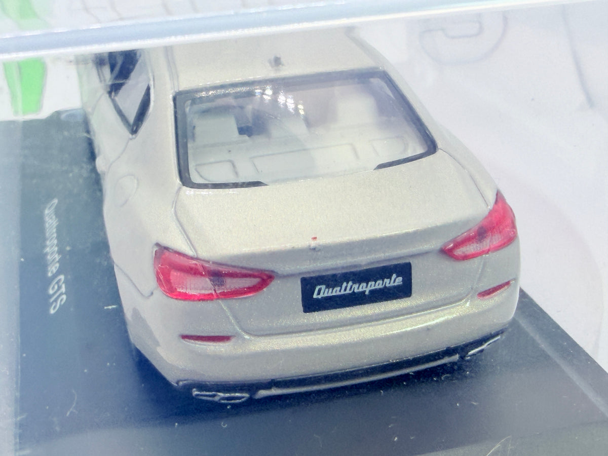 Maserati Quattroporte GTS Edicola 1/43 Platino