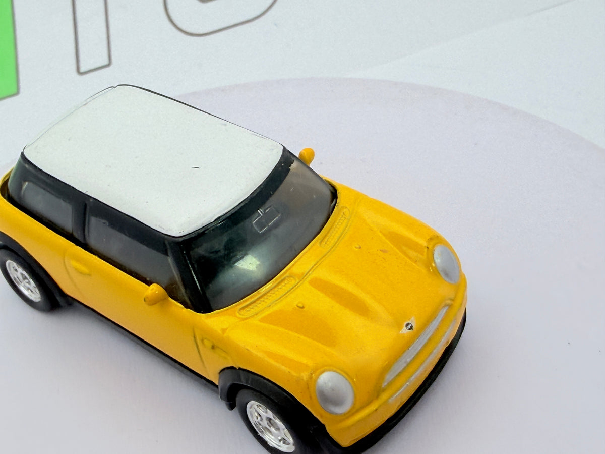 New Mini Cooper Welly Giallo