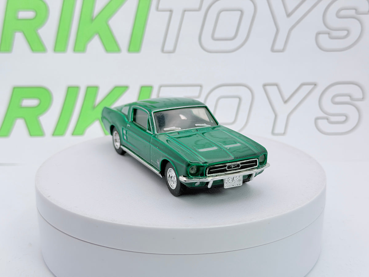 Ford Mustang Fastback Dinky Toys 1/43 Verde 1967