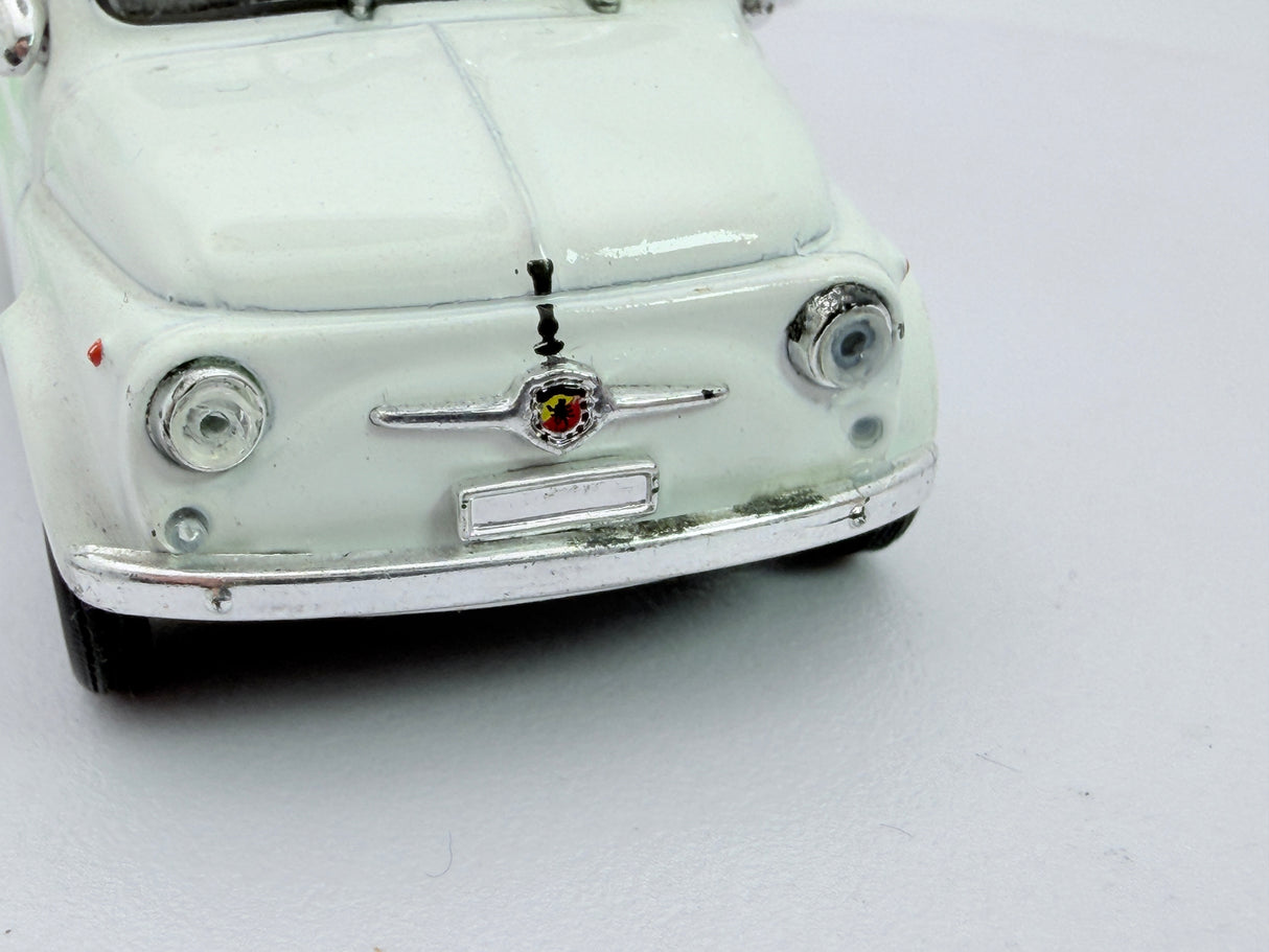 Fiat- Abarth 595 Universal Hobbies 1/43 Bianco 1965