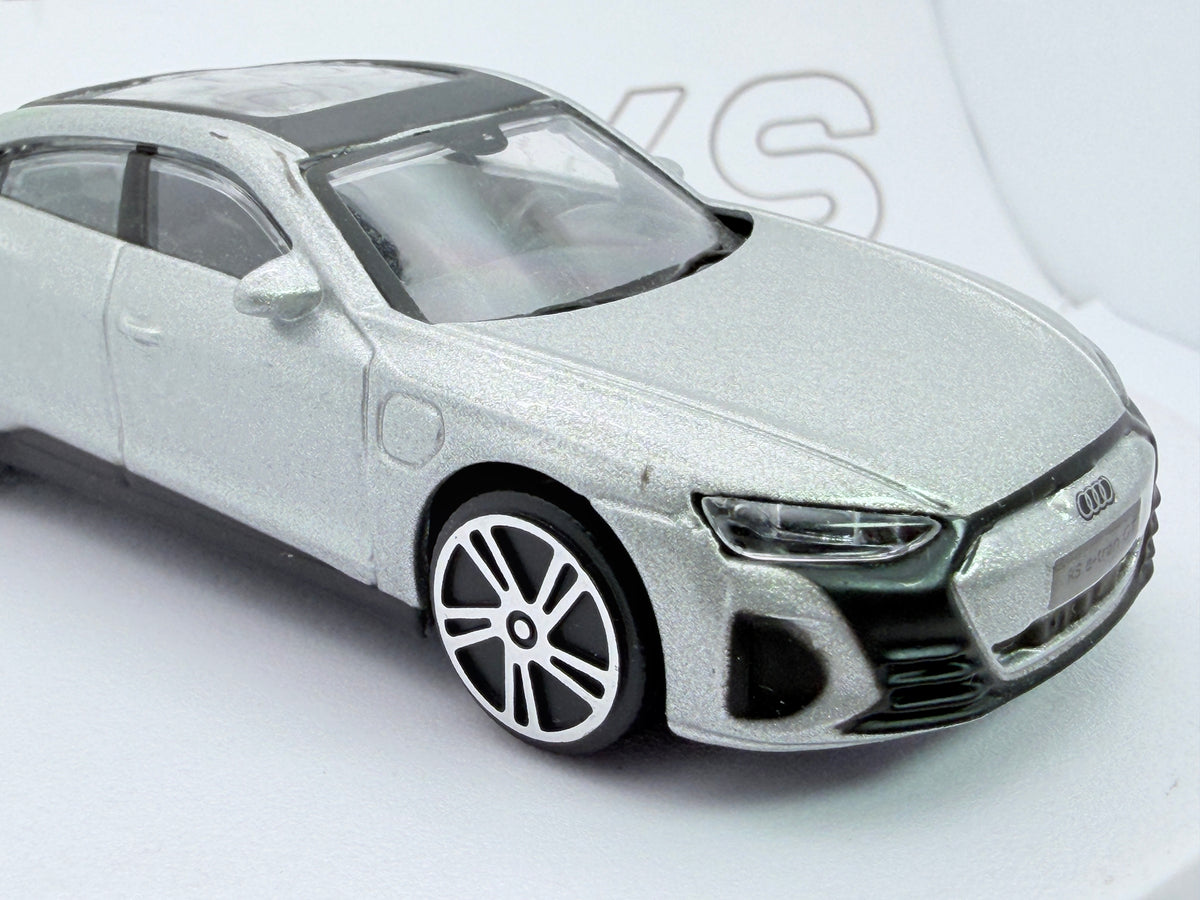 Audi RS e tron Burago 1/43 Argento