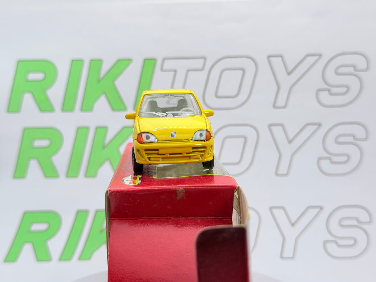 Fiat 600 Sporting Majorette 1/43 Giallo