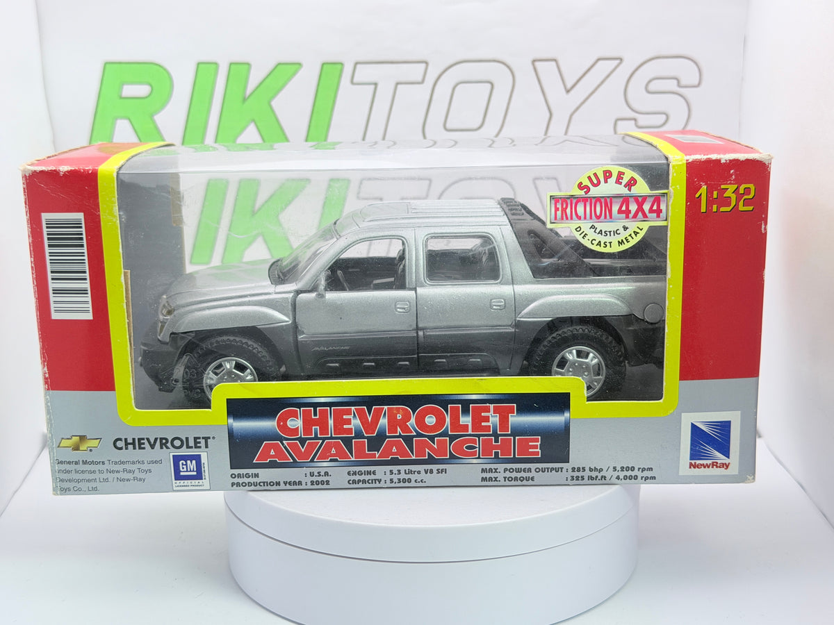 Chevrolet Avalanche New Ray 1/32 Argento
