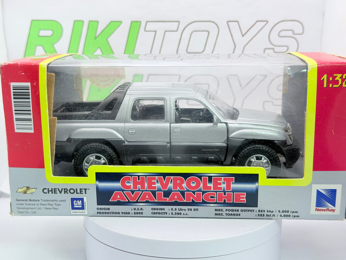 Chevrolet Avalanche New Ray 1/32 Argento