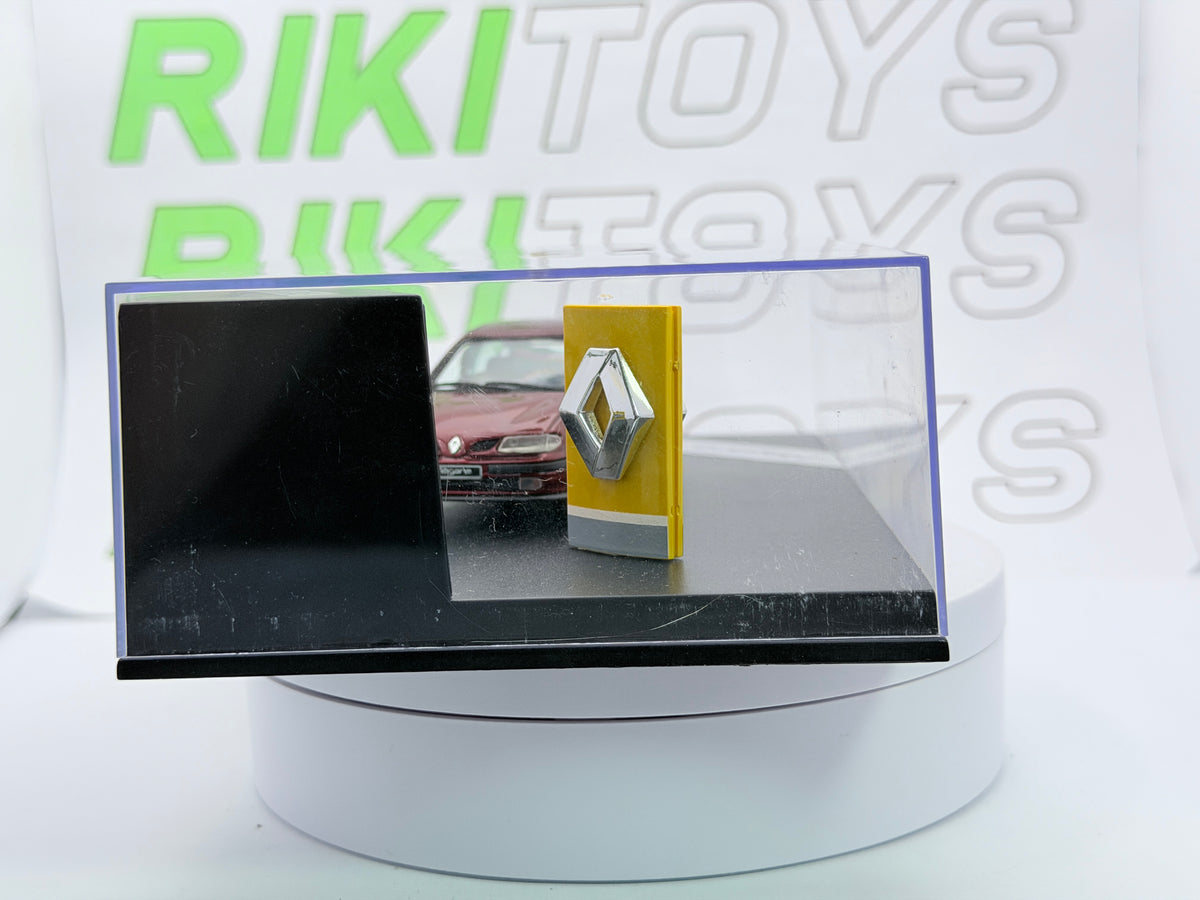 Renault Megane 2.0 RXE Vitesse 1/43 Rosso scuro 1997