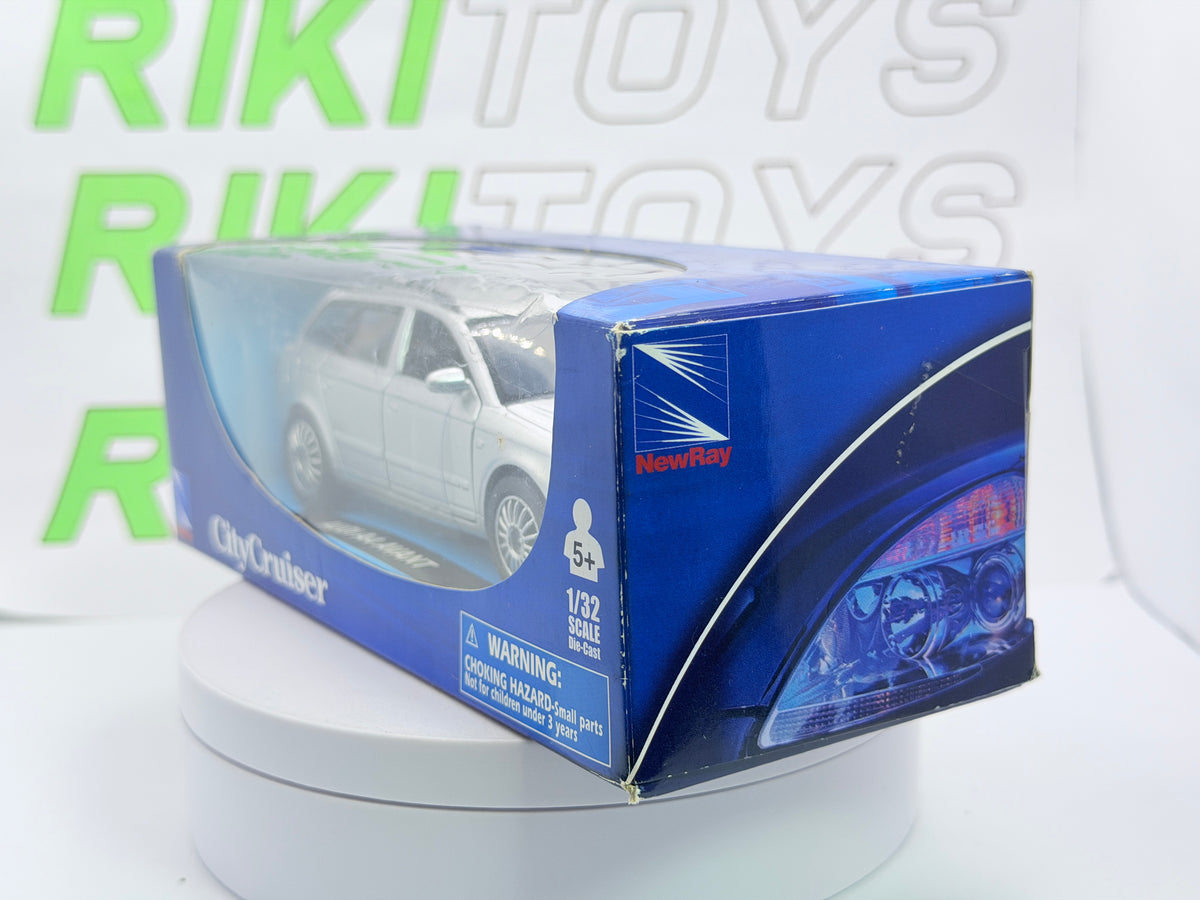 Audi A4 Avant New Ray 1/32 Argento