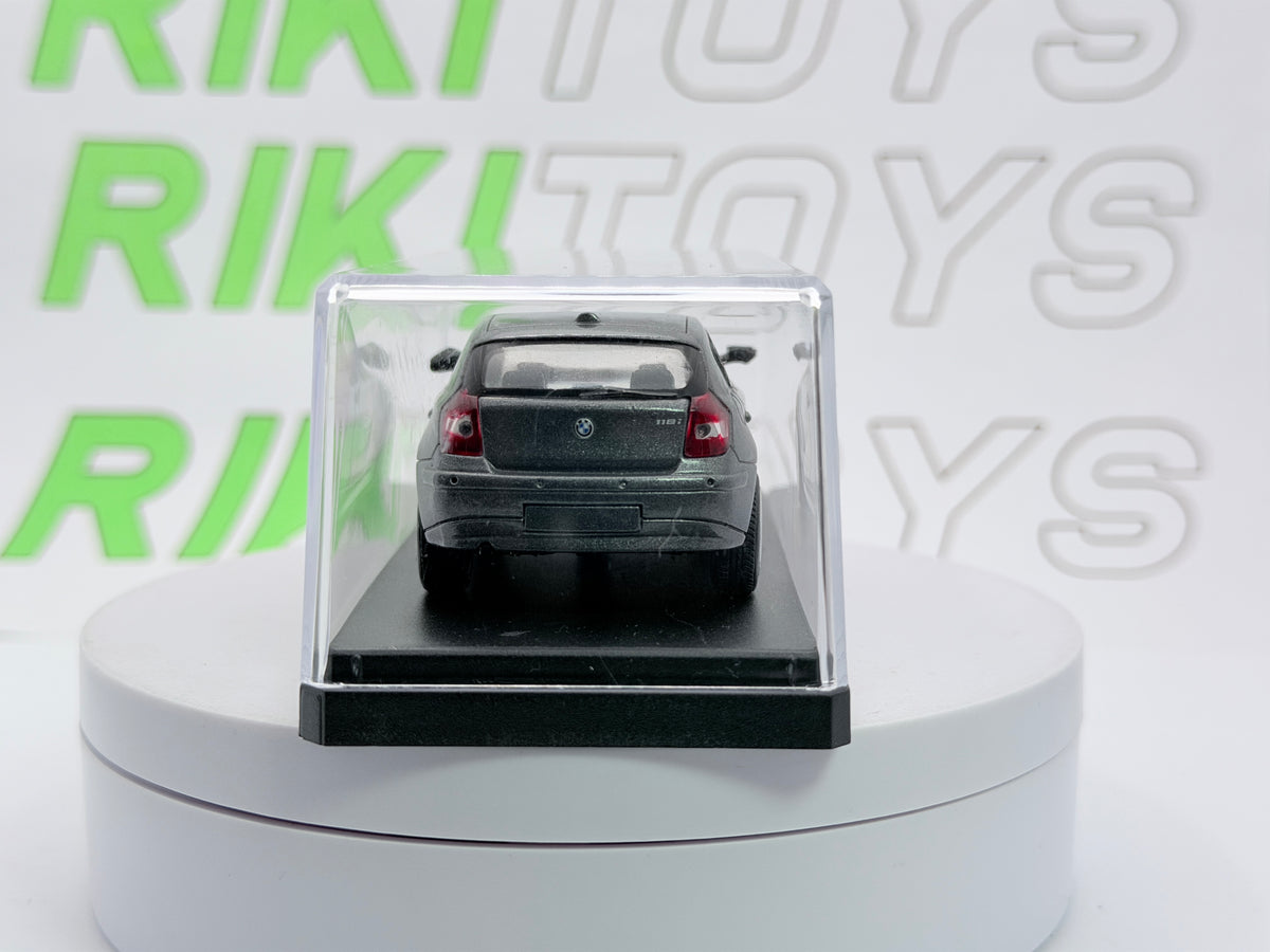 BMW Serie 1 New Ray 1/43 Grigio metallizzato