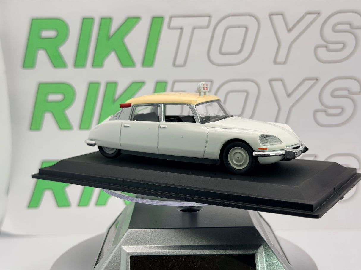 Citroen ID 9 Edicola 1/43 Bianco 1968