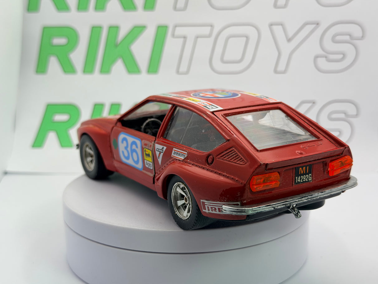 Alfa Romeo Alfetta GTV Burago 1/24 Rosso 1975