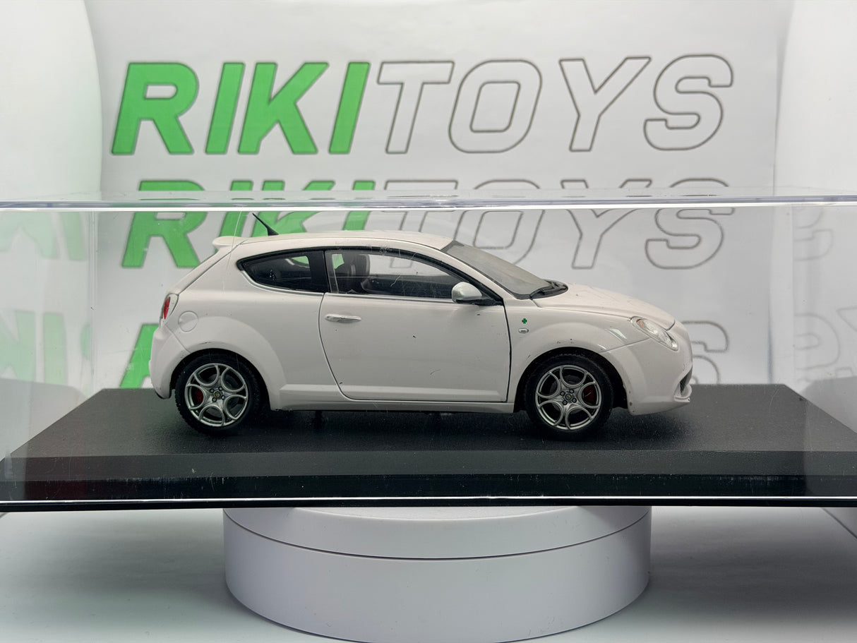 Alfa Romeo Mito MondoMotors 1/24 Bianco 2005