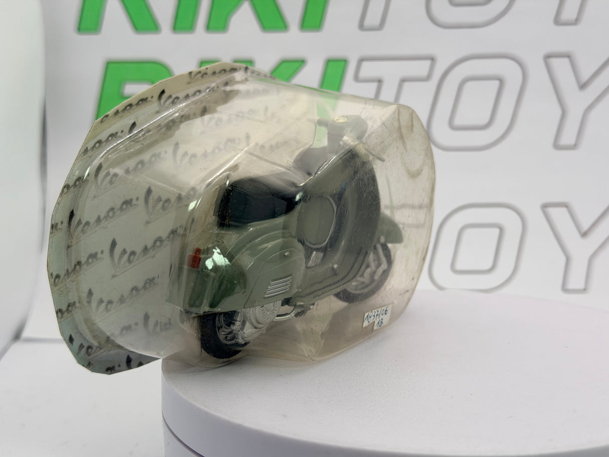 Piaggio Vespa 90 Super Sprint Maisto 1/24 Grigio 1965