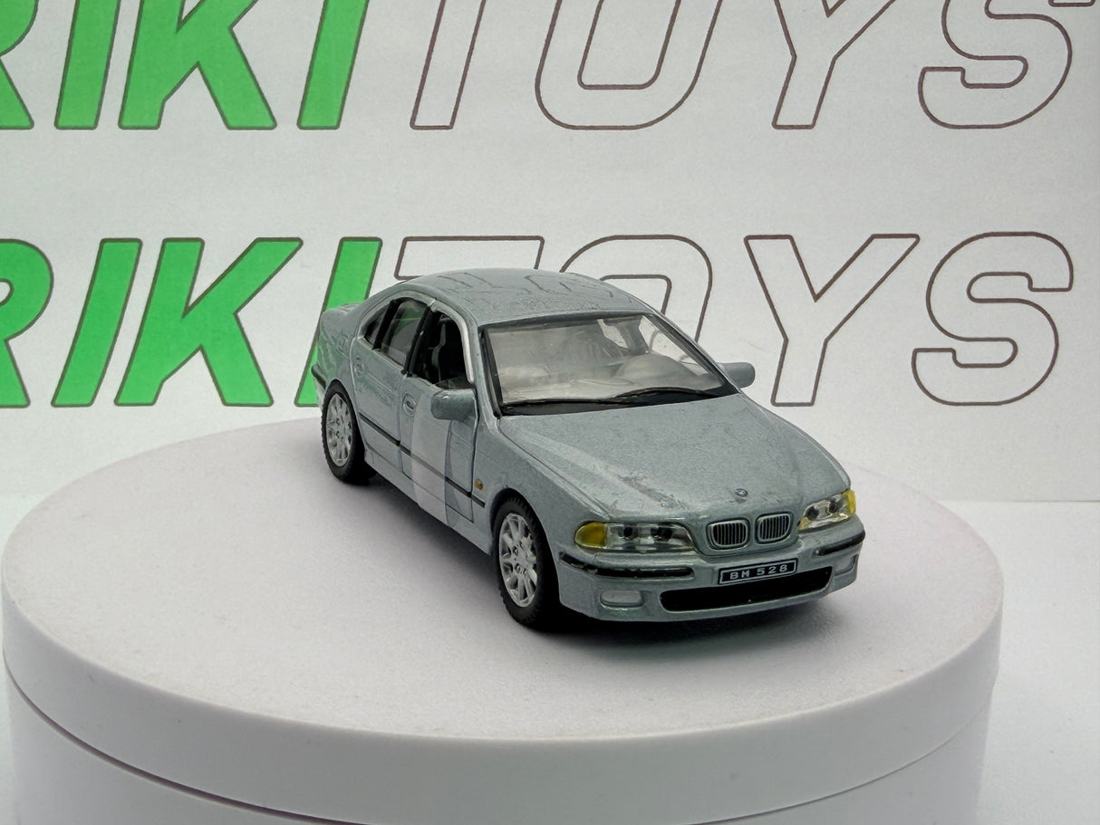 BMW 528 i E39 Cararama 1/43 Argento