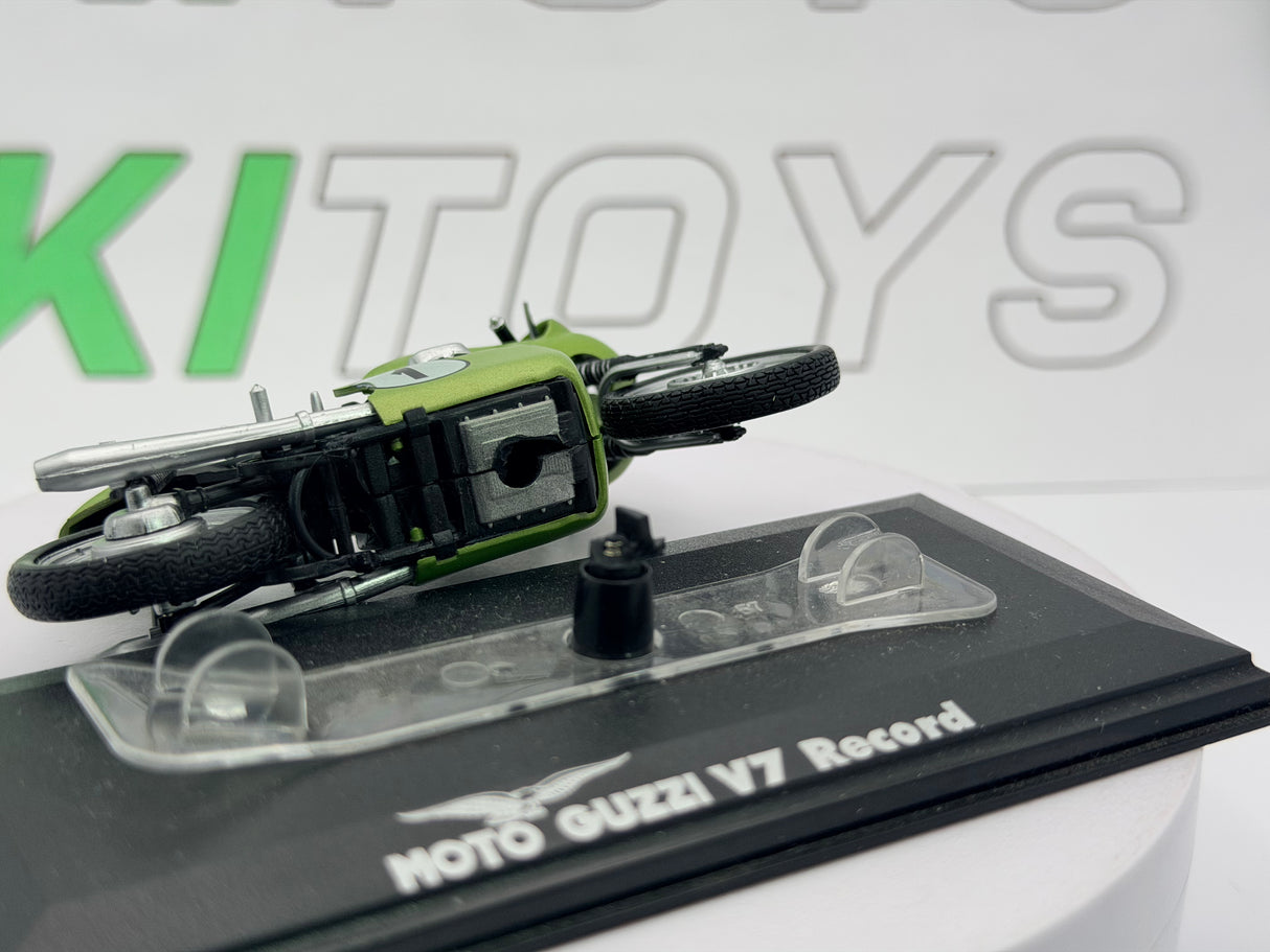 Moto Guzzi V7 Record MetroModels 1/24 Verde
