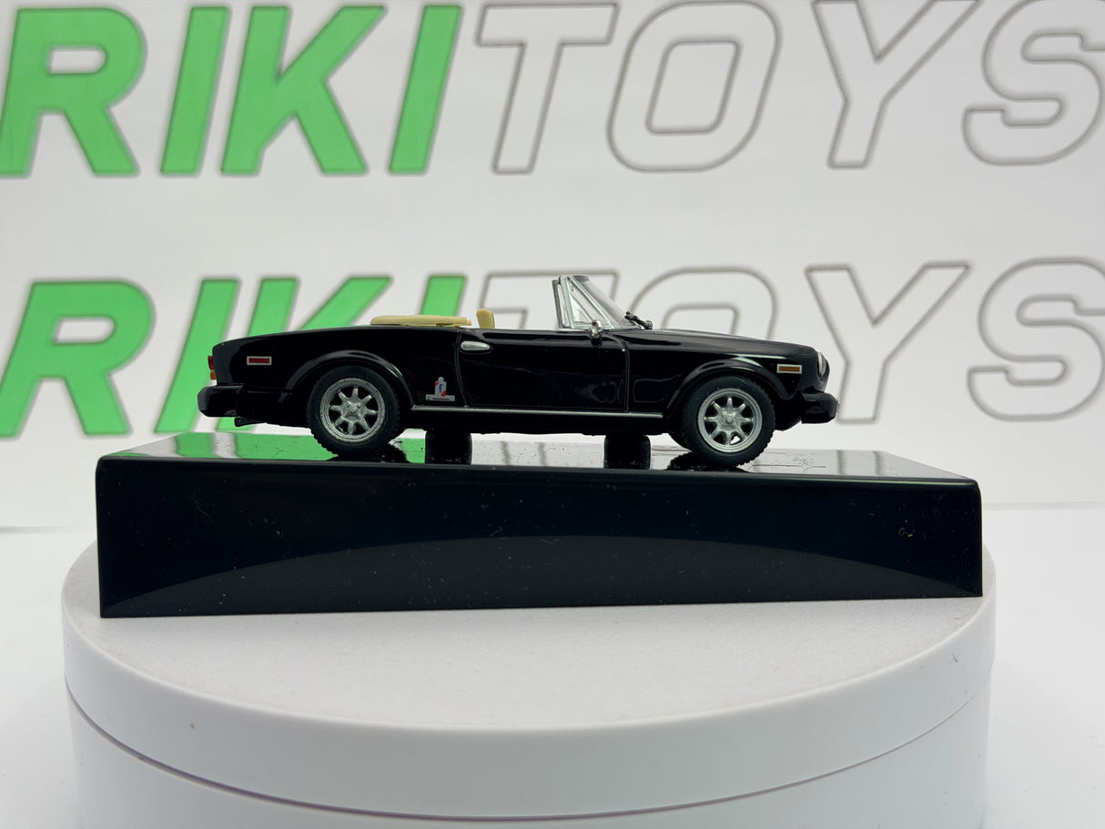 Fiat 124 Spider 2000 Edicola 1/43 Nero 1979
