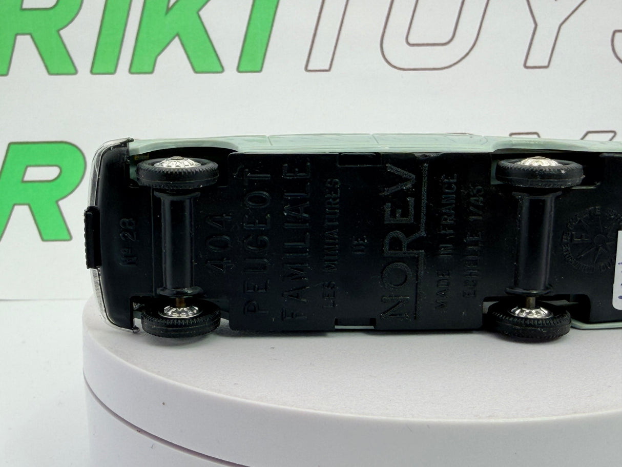 Peugeot 404 Break Norev PL 1/43 Grigio