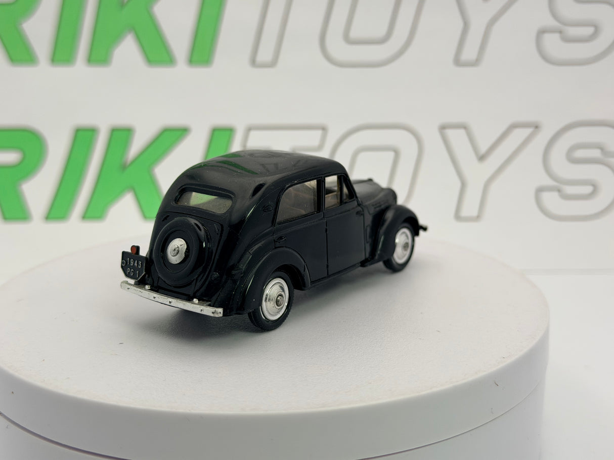 Renault Juvaquatre Norev PL 1/43 Nero