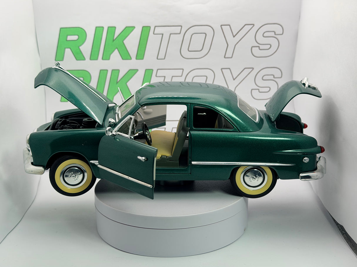Ford 1949 Solido 1/18 Verde 1949