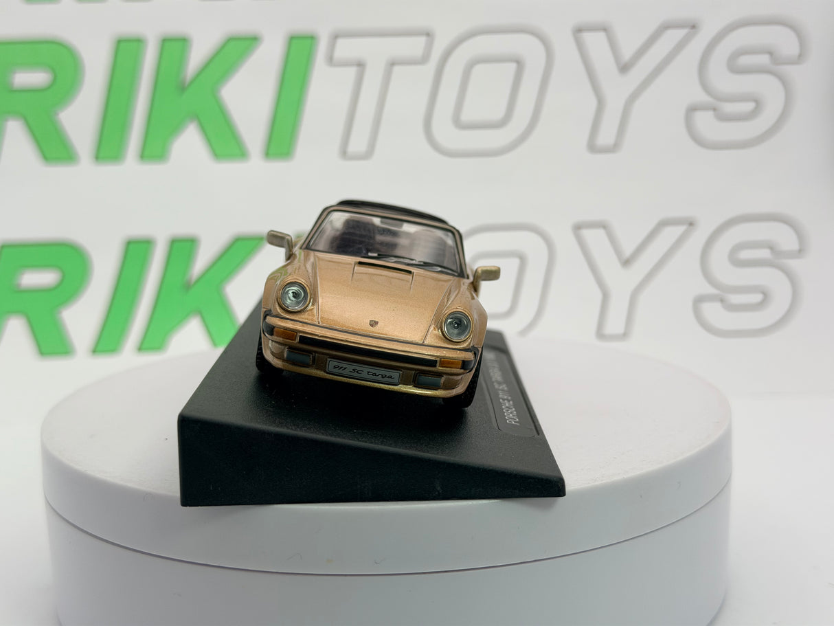 Porsche 911 SC Targa Edicola 1/43 Oro 1982