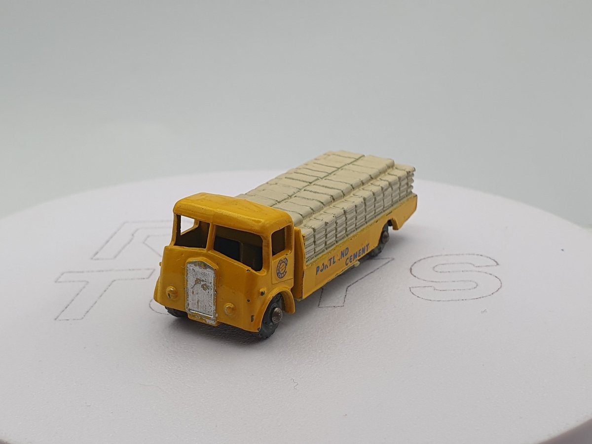 Albion Chieftain Cement Lesney 1/100 - RikiToys - Lesney#