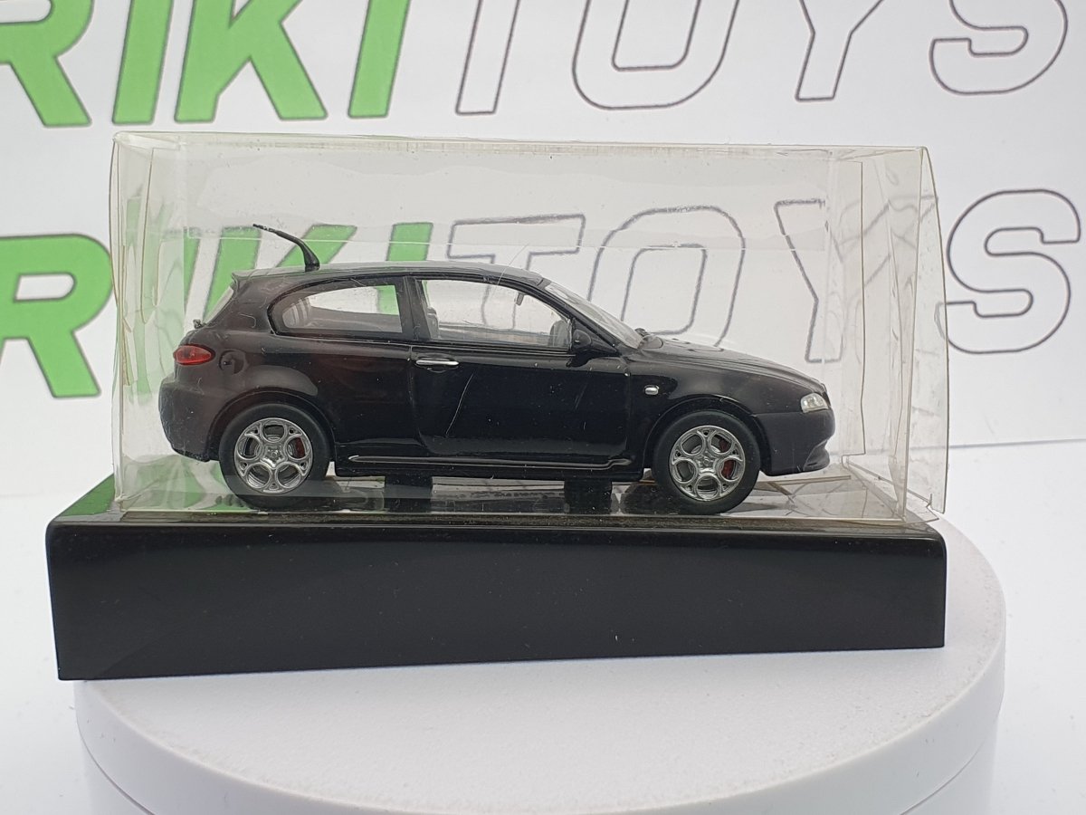 Alfa Romeo 147 GTA Edicola 1/43 Nero 2002 - RikiToys - Edicola