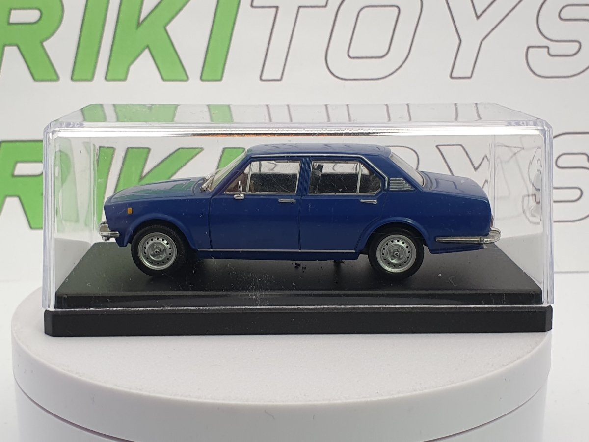 Alfa Romeo Alfetta Berlina Edicola 1/43 Blu 1972 - RikiToys - Edicola