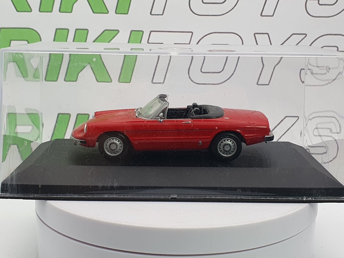 Alfa Romeo Duetto 1300 Coda Tronca Edicola 1/43 Rosso 1972 - RikiToys - Edicola