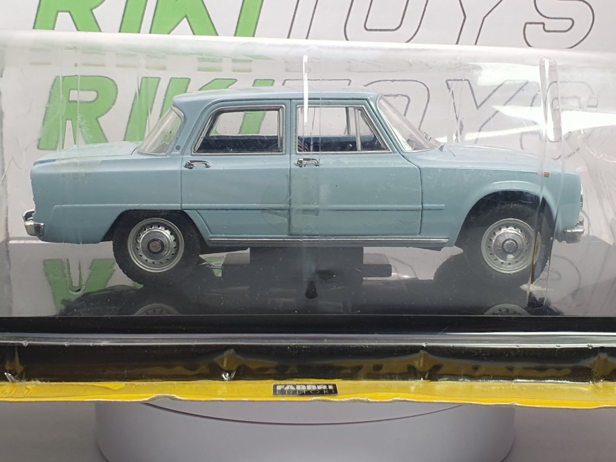 Alfa Romeo Giulia berlina Leo Models 1/24 Azzurro 1965 - RikiToys - Leo Models