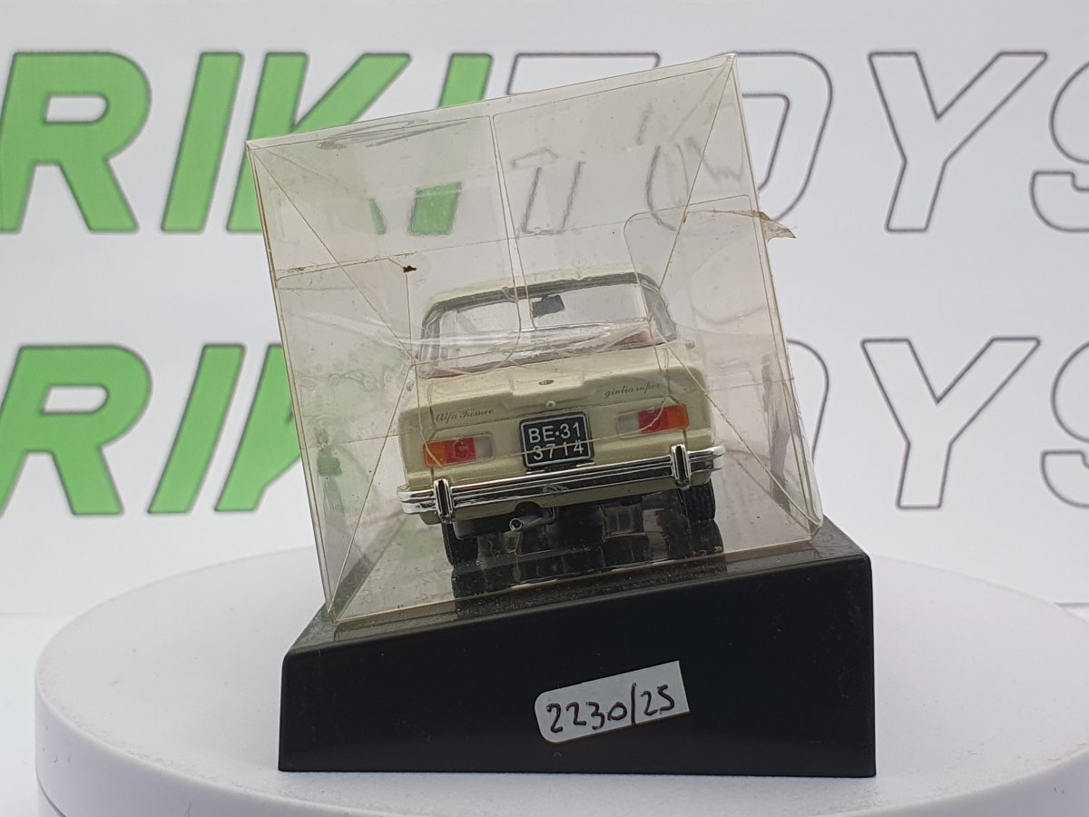 Alfa Romeo Giulia Berlina Super Edicola 1/43 1970 - RikiToys - Edicola