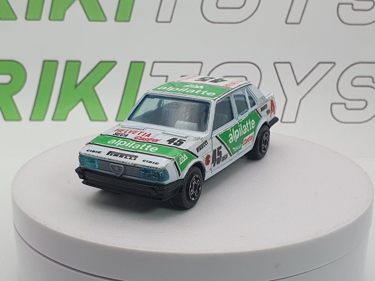Alfa Romeo Giulietta Burago 1/43 Bianco 1977 - RikiToys - Burago