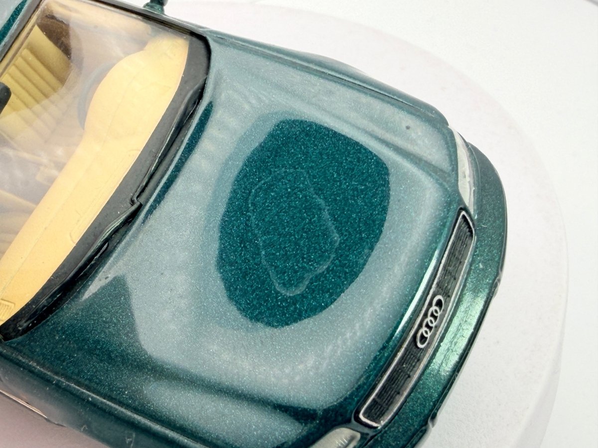 Audi A8 Minichamps 1/43 Verde 1994 - RikiToys - Minichamps