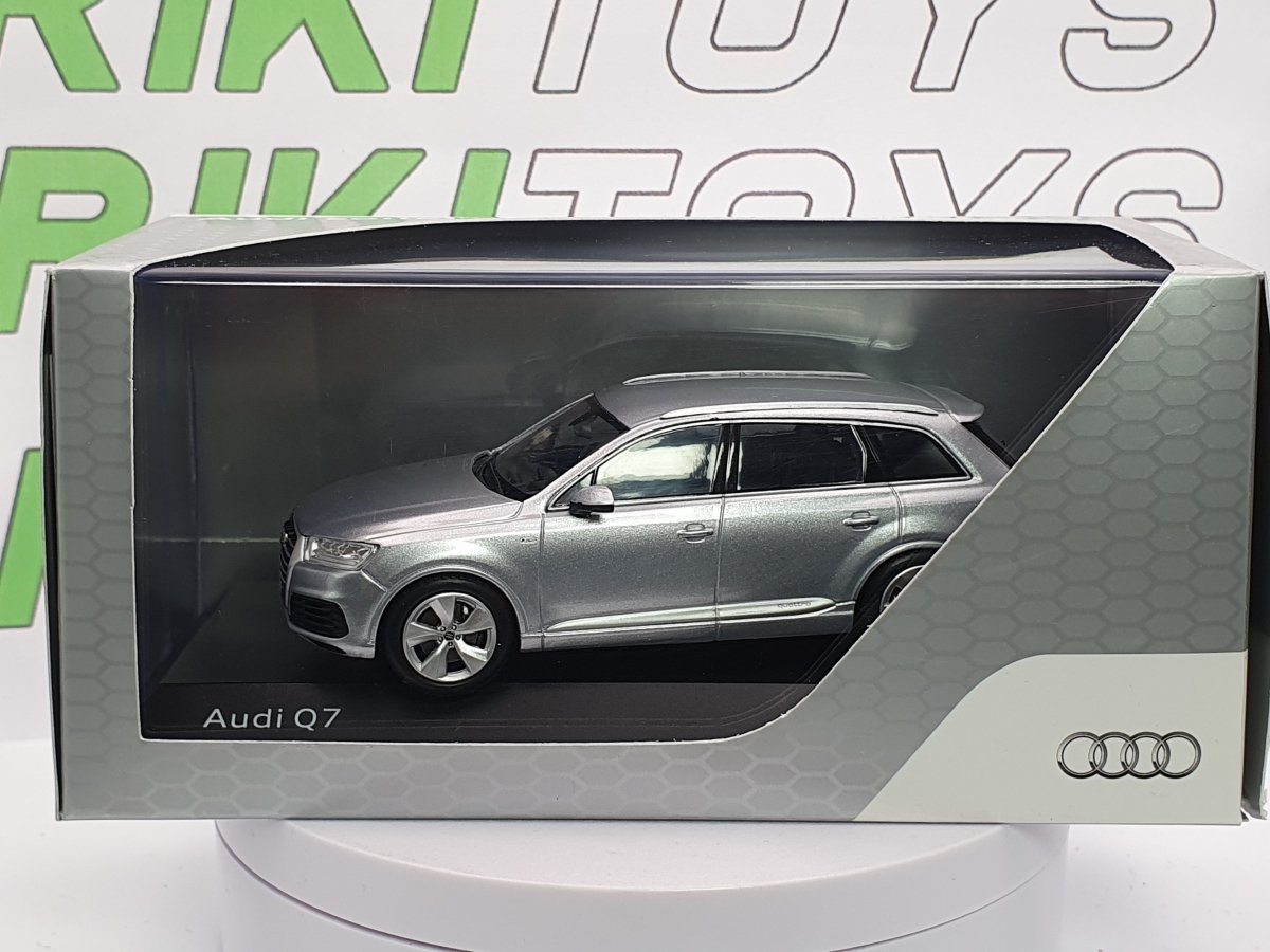 Audi Q7 1/43 Argento - RikiToys - RikiToys#