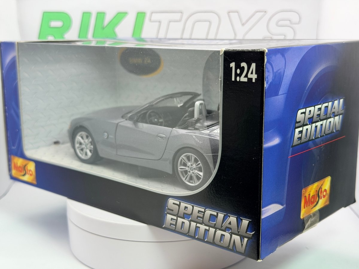 BMW Z4 Maisto 1/24 Grigio metallizzato 2002 - RikiToys - Maisto