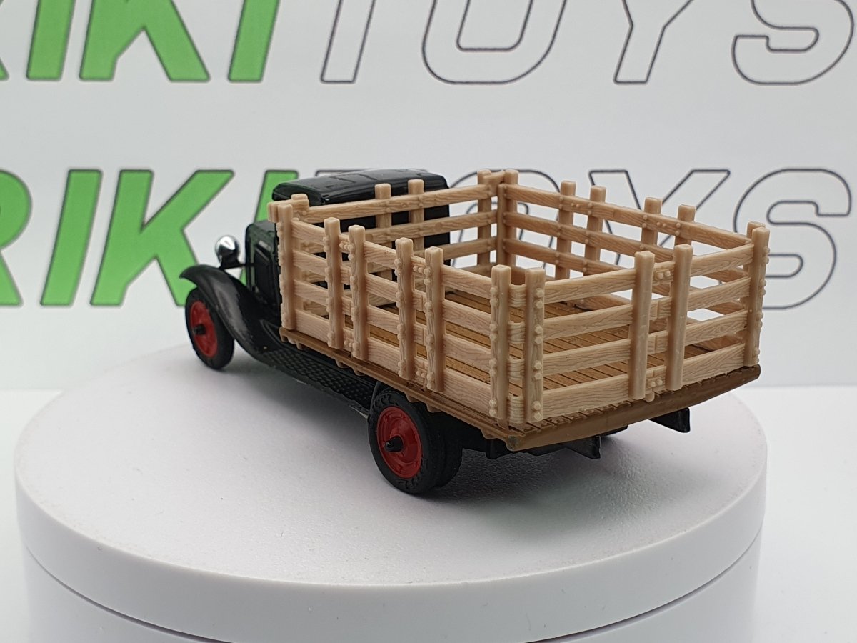 Chevrolet Staketruck (1930) Ertl 1/43 - RikiToys - Ertl#