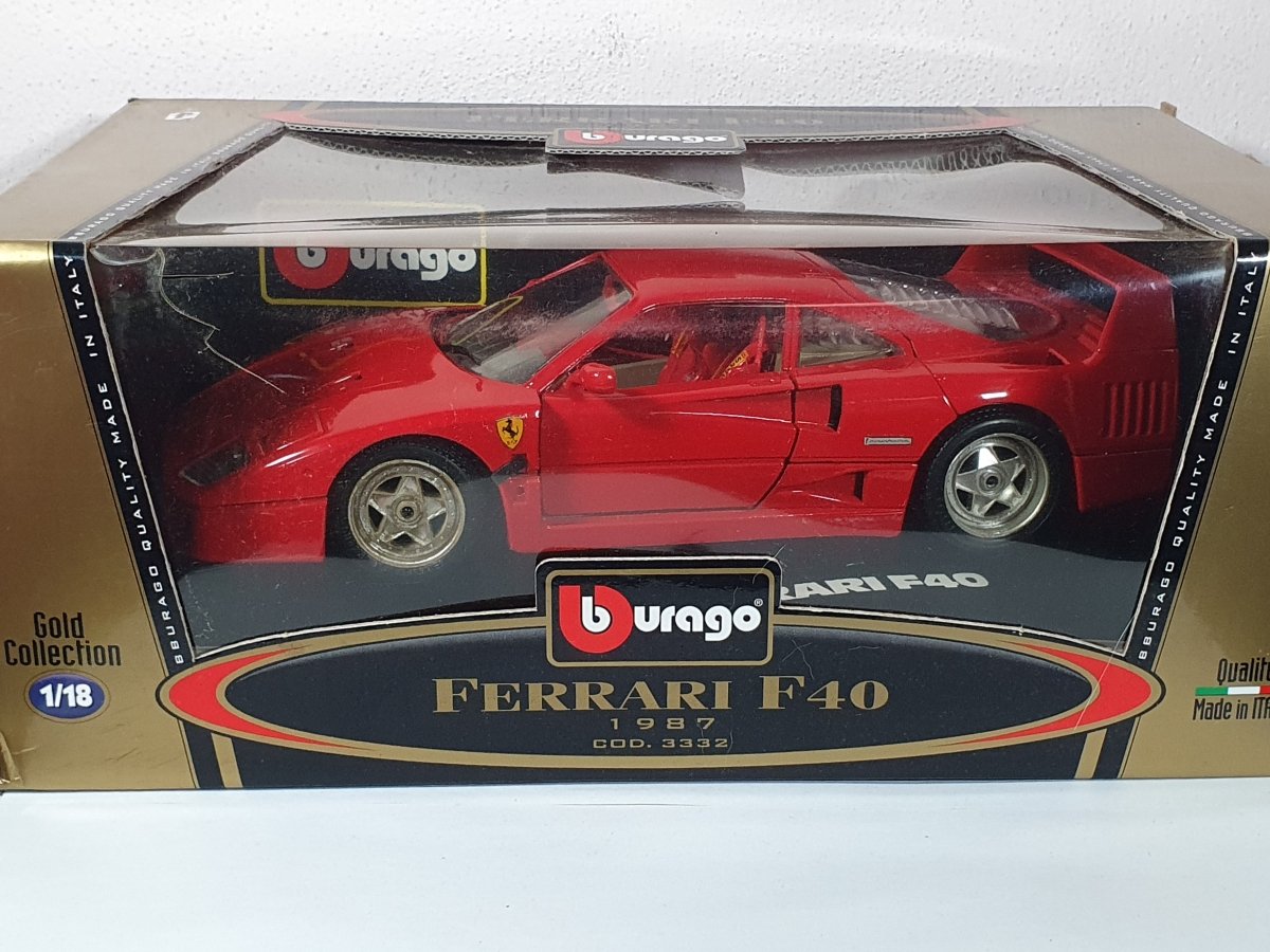 Ferrari F 40 Burago 1/18 Rosso 1987 - RikiToys - Burago