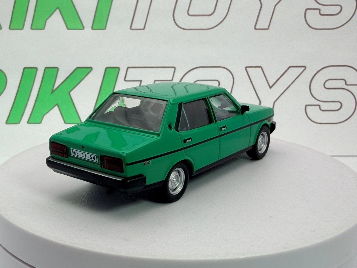 Fiat 131 P Edicola 1/43 Verde - RikiToys - Edicola