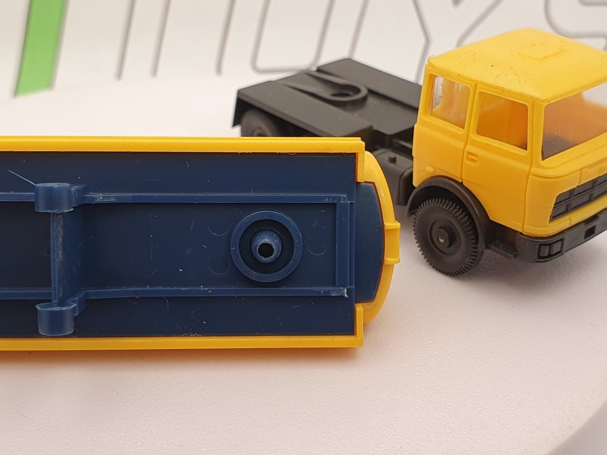 Fiat 170 Lima 1/87 Giallo - RikiToys - Lima