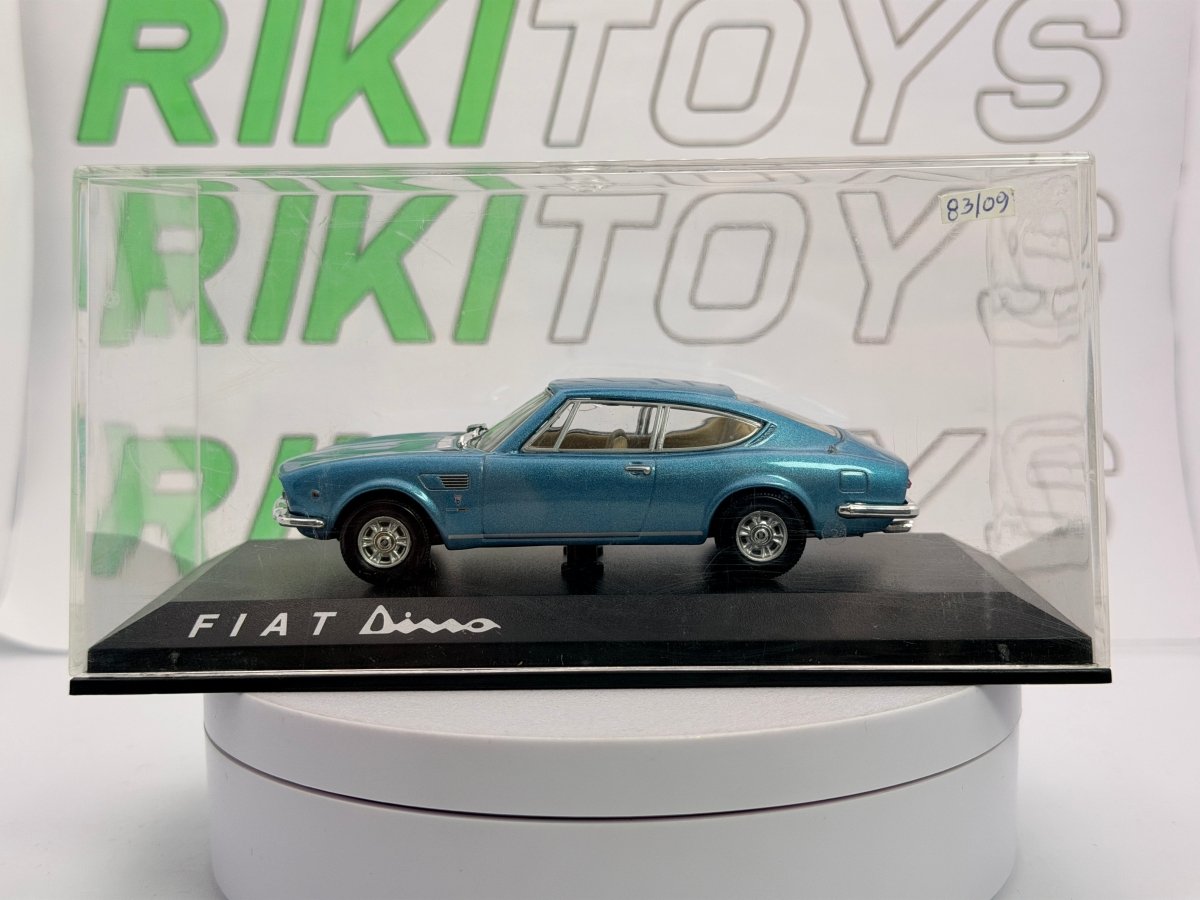Fiat Dino 2000 Coupé Norev 1/43 Azzurro metllizzato 1967 - RikiToys - Norev