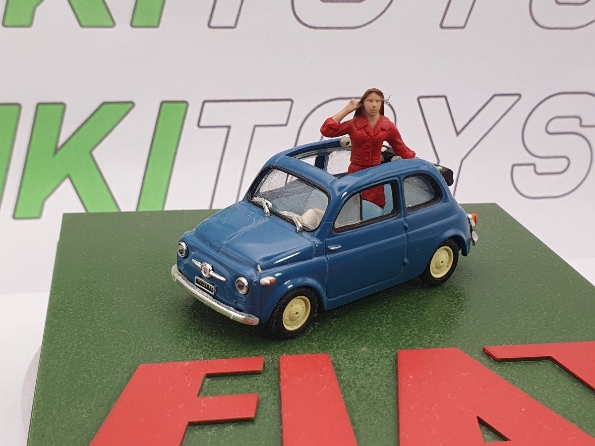 Fiat Nuova 500 Universal Hobbies 1/43 Blu 1957 - RikiToys - Universal Hobbies