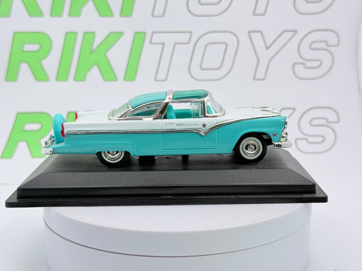 Ford Crown Victoria Road Legend 1/43 Bianco - RikiToys - Road Legend