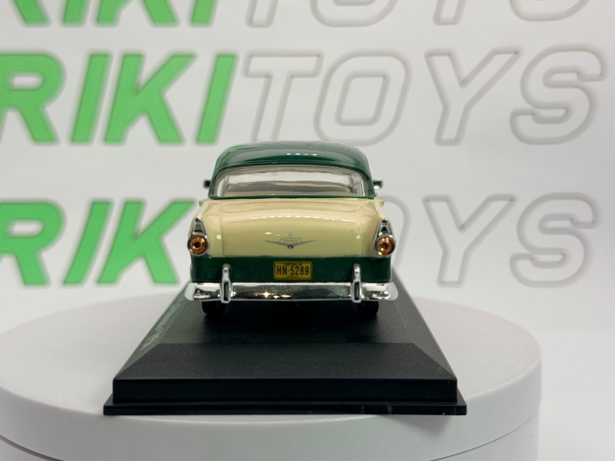 Ford Fairlane Edicola 1/43 Verde 1956 - RikiToys - Edicola