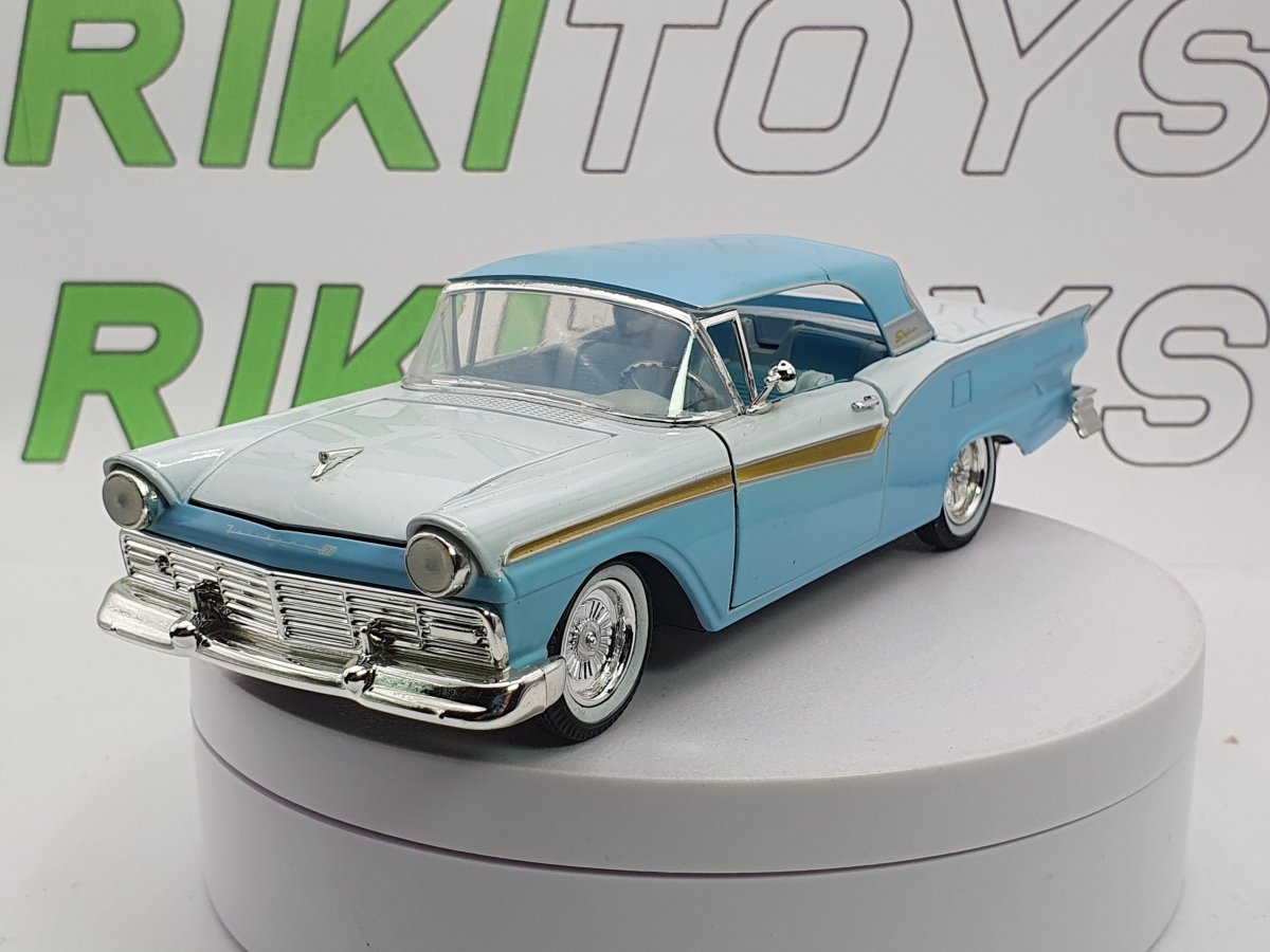 Ford Skyliner Arko 1/35 Azzurro 1957 - RikiToys - Arko